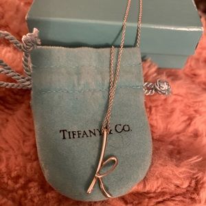 SOLD SOLD SOLD VINTAGE K INITIAL NECKLACE